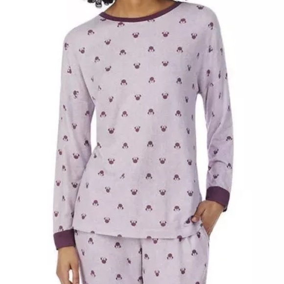 Disney purple so soft, cozy Minnie Mouse pajamas (S/M) - Picture 11 of 11